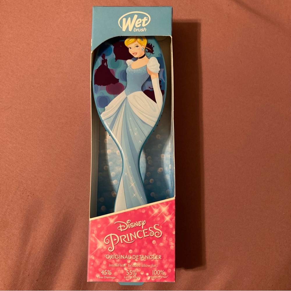 Disney Cinderella Wet Brush - Picture 2 of 4